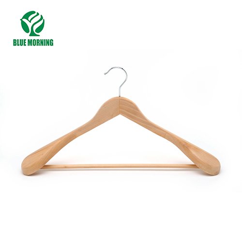 MC17 Wooden Hangers