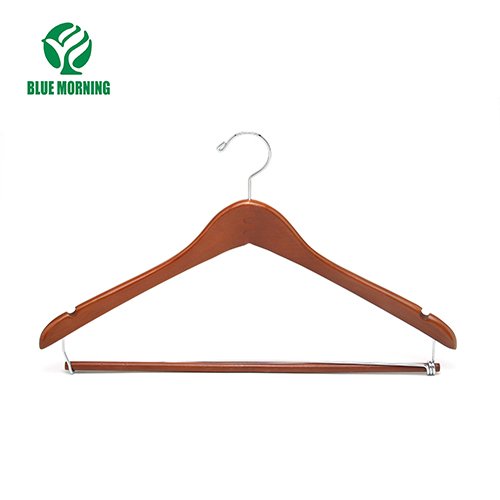 MC20 Wooden Hangers