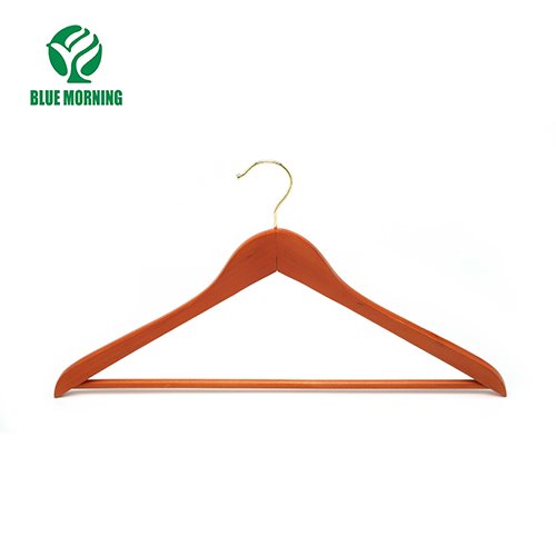MC22 Wooden Hangers