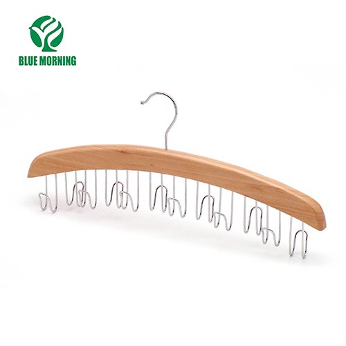 MG3 Wooden Hangers