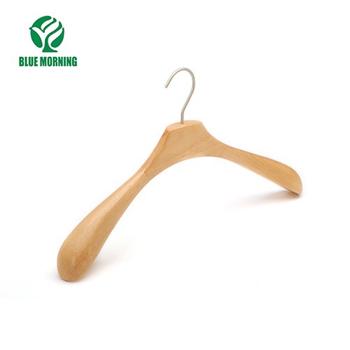 MH22 Wooden Hangers