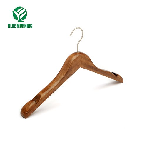 MH25 Wooden Hangers