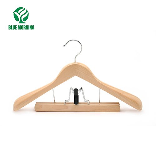 MH5 Wooden Hangers